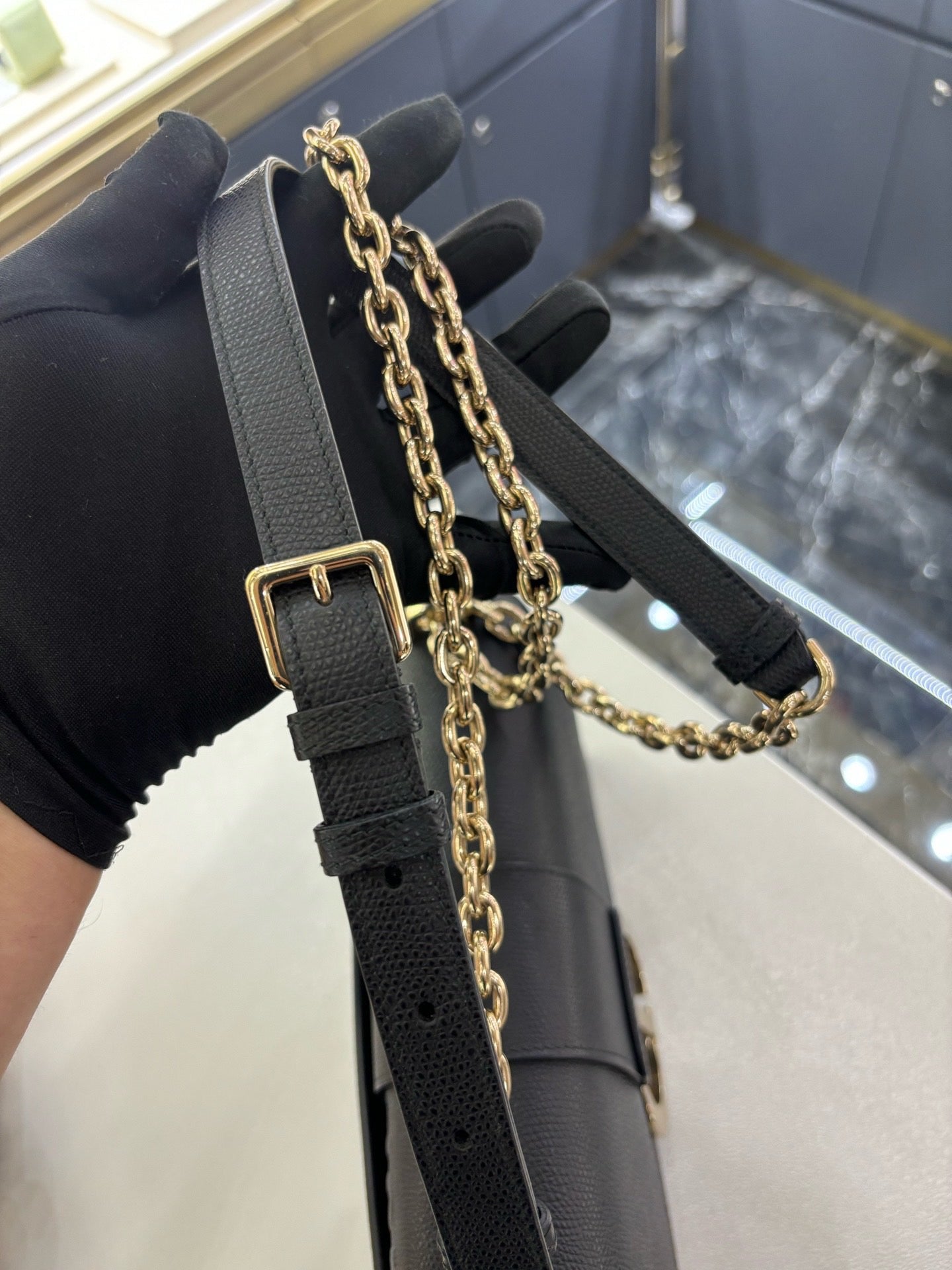 Pre-owned Certified Dior 30 Montaigne East-West Medium in Black Grained Calfskin with Light Golden Hardware, 2020, w/ dust bag, Dior card