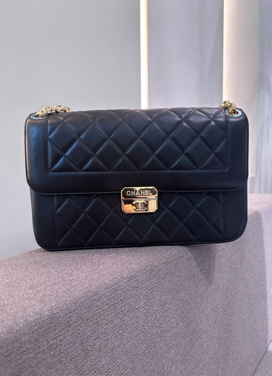 Pre-owned Certified Chanel Chic With Me Flap in Black Lambskin with Golden Hardware, 2014-2015, w/ Full set - Chanel Card, Box, Dust Bag