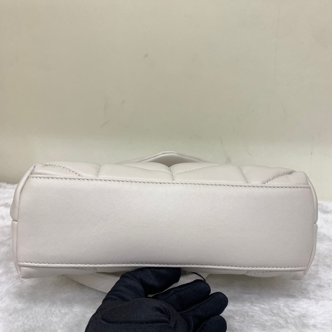 Pre-owned Certified YSL Saint Laurent Loulou Puffer Off White Lambskin Golden Hardware, 2023, w/ dust bag