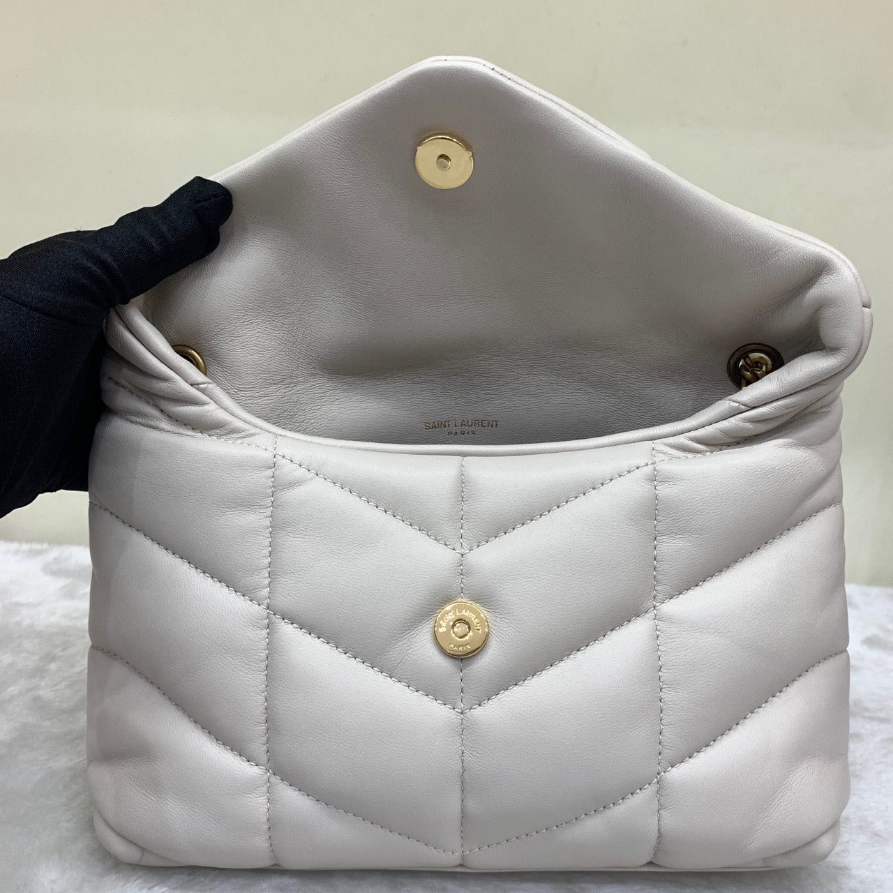 Pre-owned Certified YSL Saint Laurent Loulou Puffer Off White Lambskin Golden Hardware, 2023, w/ dust bag